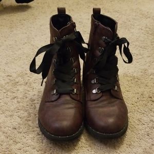 Maroon combat boots